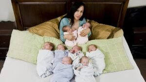 Octomom Set To Return In Fox Special Well All Condemn And Then Watch Avidly